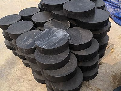 招远市板式橡胶支座由若干层橡胶片与薄钢板经加压硫化